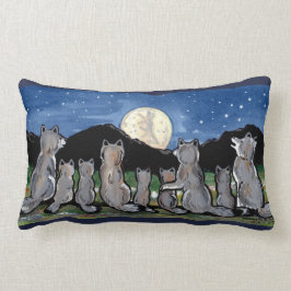 Wolf Wolves Howling auf Moon Night Designer Kissen