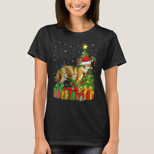 Wolf Xmas Holiday Santa Wolf Christmas Tree T-Shirt (Vorderseite)