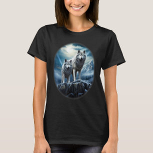 Wölfe auf Hügel von Moon und Universe Fantasy Art T-Shirt