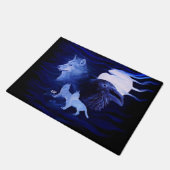 Wölfe und Raven mit Vollmond Fußmatte (Schrägansicht)