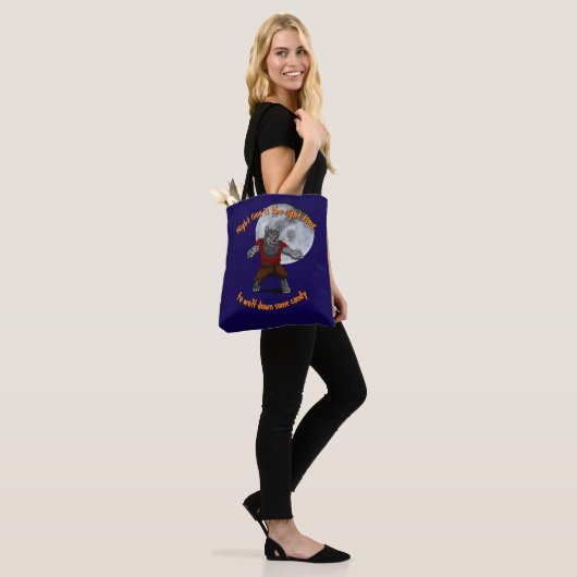 Wolfgang die Tote Tasche (Am Model)