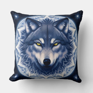 Wolfporträt mit intensiven goldenen Augen Kissen