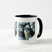 Wolfsmuster in Winterkiefern Tasse (VorderseiteRechts)
