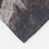 WOLFSRUDEL AUF FELSFORMATION FLEECEDECKE (Ecke)
