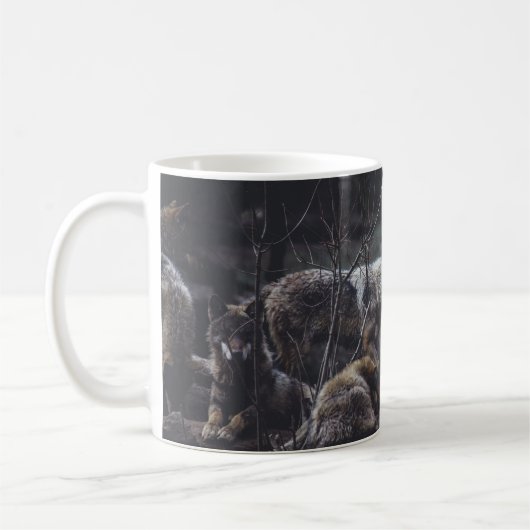WOLFSRUDEL AUF FELSFORMATION KAFFEETASSE (Links)