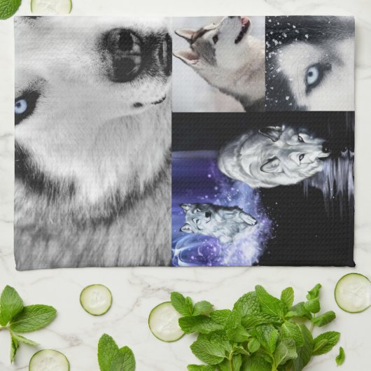 Wolfsrudeltuch Handtuch (Gefaltet)