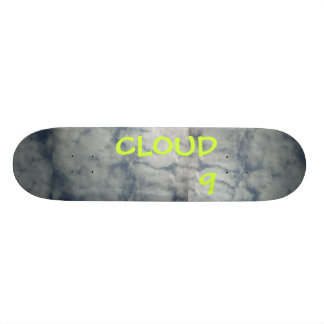 WOLKE 9 SKATEBOARD