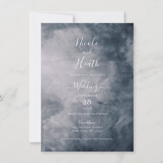 Wolken am Himmel der Stimmungsblauen Hochzeit Einladung (Vorderseite)