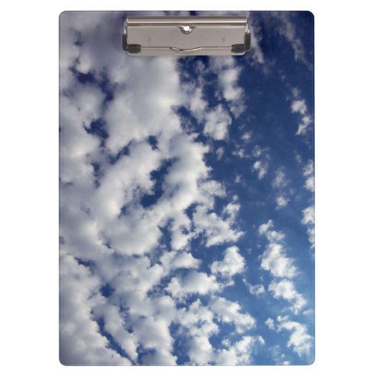 Wolken auf blauem Himmel Klemmbrett (Vorderseite)