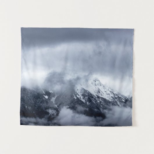 Wolken auf dem Berg Storžič, Slowenien Wandteppich (Vorderseite (Horizontal))