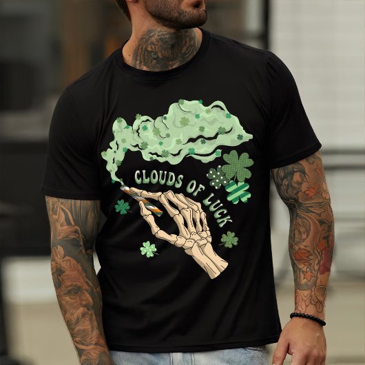 Wolken des Glücks Patrick's Day T-Shirt