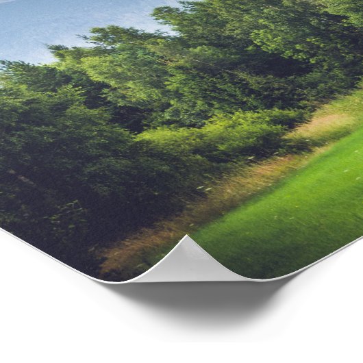 Wolken, die über Berge schwebend, anpassbar Poster (Ecke)