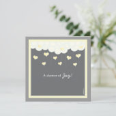 Wolken & Herz Babydusche Einladung| Gelb Einladung (Stehend Vorderseite)