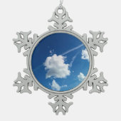 Wolken im Licht Schneeflocken Zinn-Ornament (Vorderseite)
