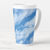 Wolken im Sky Simple, Elegant Blue und White Milchtasse (Rechte Ecke)