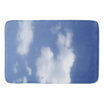 Wolken in blauem Himmel Badematte