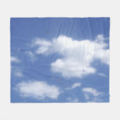 Wolken in blauem Himmel Fleecedecke (Vorderseite (Horizontal))