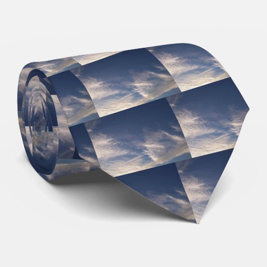 Wolken Krawatte (Gerollt)