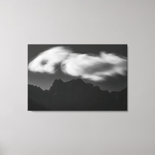 Wolken oberhalb der Silhouette Leinwanddruck