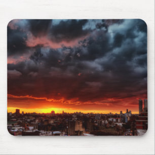 Wolken, Sonnenuntergang und Rot Mousepad