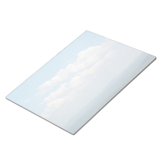 Wolken über Bergen Notizblock (angewinkelt)