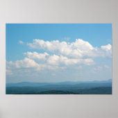 Wolken über Bergen Poster (Vorne)