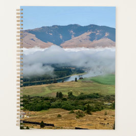 Wolken über dem Fluss Flathead Planer