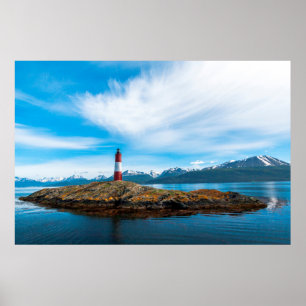 Wolken über dem Leuchtturm in der Nähe von Ushuaia Poster