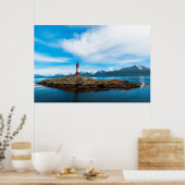 Wolken über dem Leuchtturm in der Nähe von Ushuaia Poster (Küche)