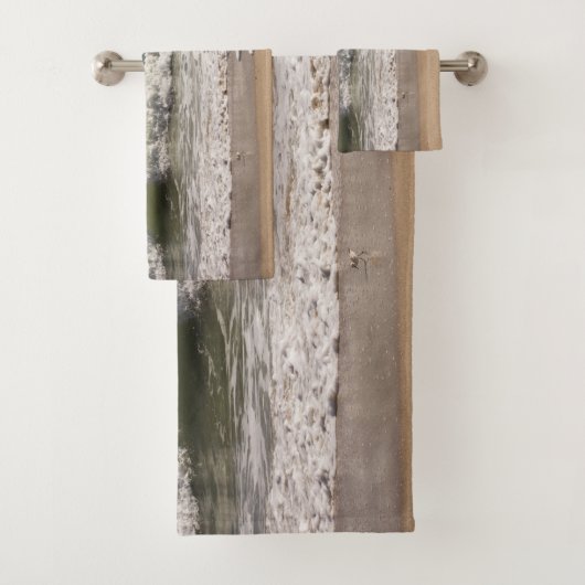 Wolken über dem Ozean- und Flussuferläufervogel Badhandtuch Set (Insitu)