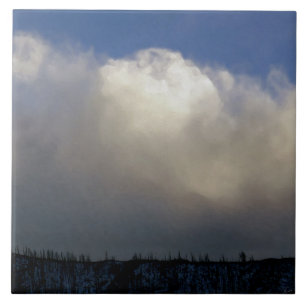 Wolken über dem Rücken Fliese