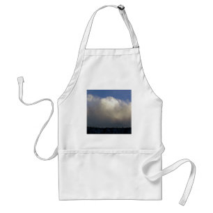Wolken über dem Rücken Schürze