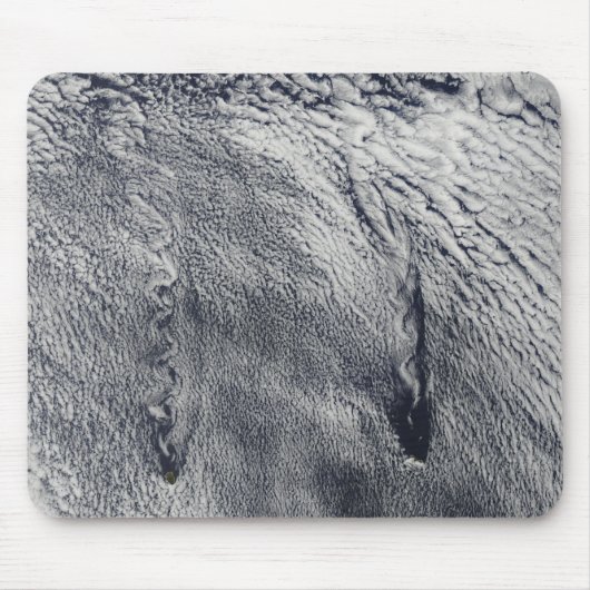 Wolken über den Juan Fernandez Inseln Mousepad (Vorne)