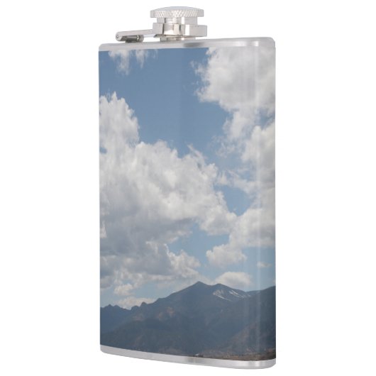 Wolken über den Rocky Mountains Flachmann (Links)