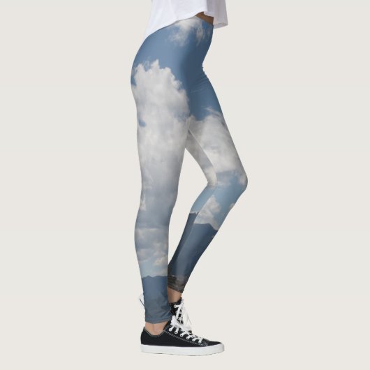Wolken über den Rocky Mountains Leggings (Rechts)