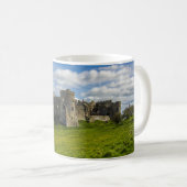 Wolken über der Burg Carew Kaffeetasse (VorderseiteRechts)