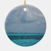 Wolken über Grand Cayman Verzierung Keramikornament (Hinten)