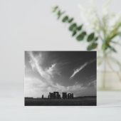 Wolken über Stonehenge Postkarte (Stehend Vorderseite)