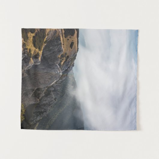 Wolken überrollen Berge Wandteppich (Vorderseite (Horizontal))