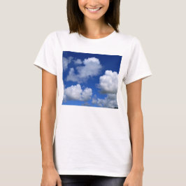 Wolken und blauer Himmel T-Shirt