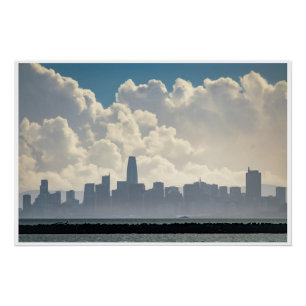 Wolken und die Stadt Poster