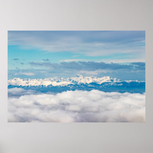 Wolken und Schneeberg Triglav Poster (Vorne)