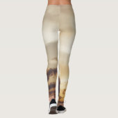 Wolken und Sonne bei Sonnenuntergang Leggings (Rückseite)