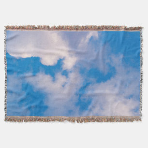 Wolken werfen Decke