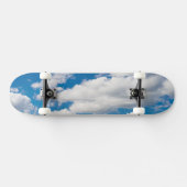 Wolkenblauer Himmel Skateboard (Horizontal)