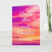 Wolkendecke machen schöne Sonnenuntergänge