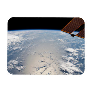 Wolkenformationen rund um den Sonnenuntergang vor Magnet