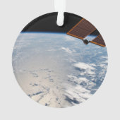 Wolkenformationen rund um den Sonnenuntergang vor Ornament (Rückseite)