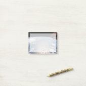 Wolkenformationen rund um den Sonnenuntergang vor Post-it Klebezettel (Auf Schreibtisch)