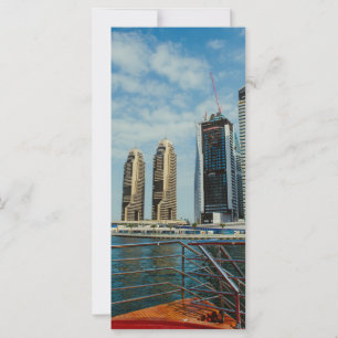 Wolkenkratzer im Hafen von Dubai